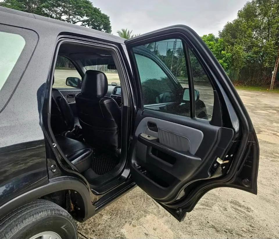 2003 Honda CR-V II 3