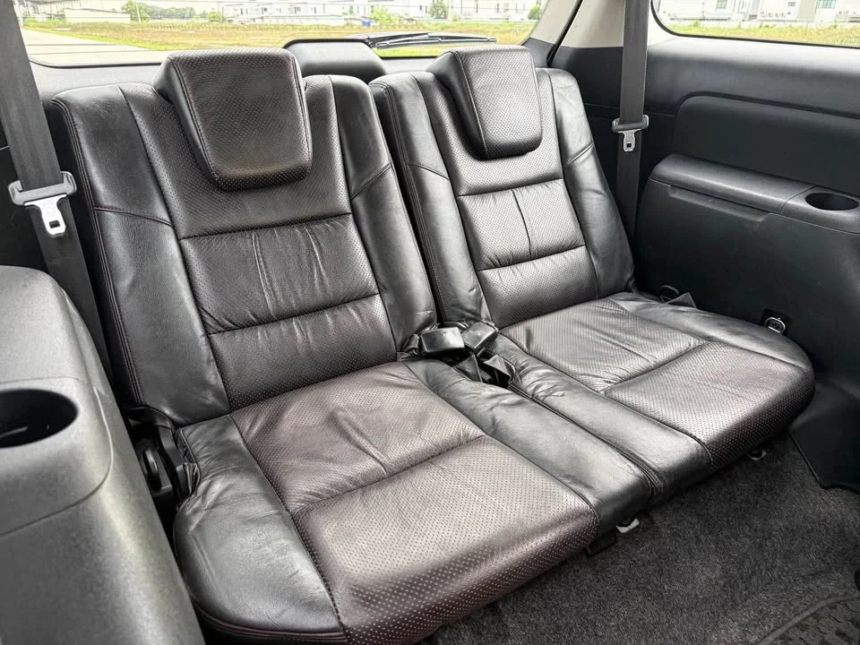 2007 Toyota Wish I 2