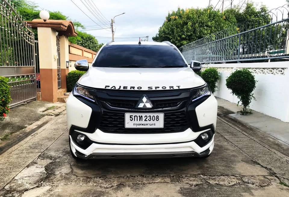 2015 Mitsubishi Pajero Sport III 2