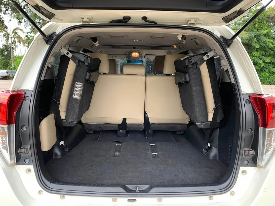 2017 Toyota Innova II 2