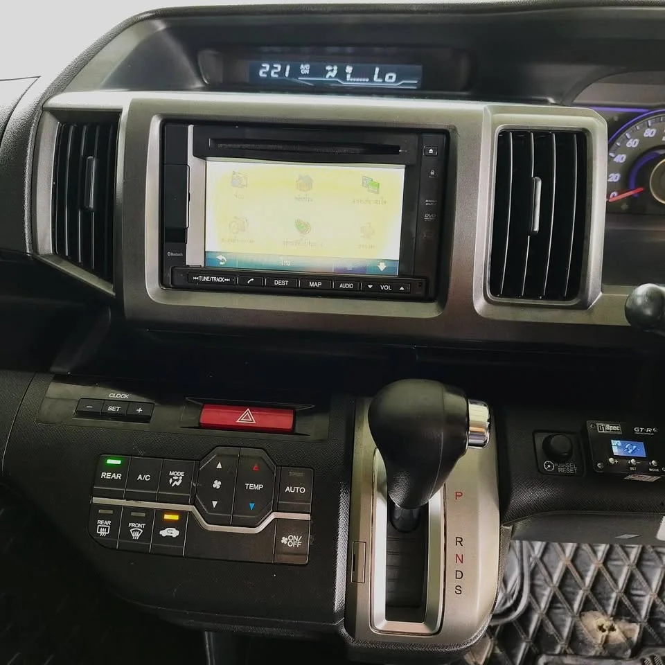 2012 Honda Stepwgn IV 2