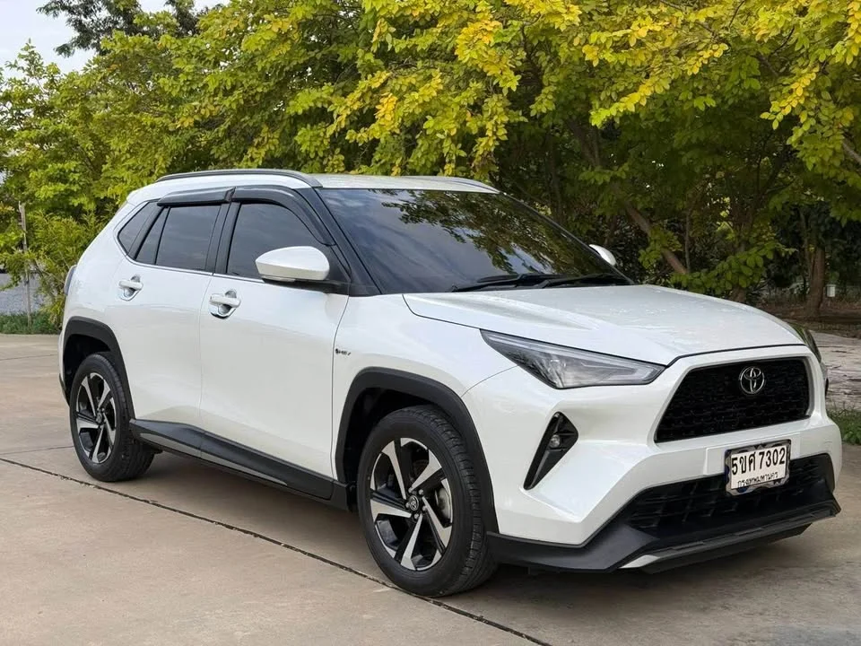 2024 Toyota Yaris Cross AC200 2