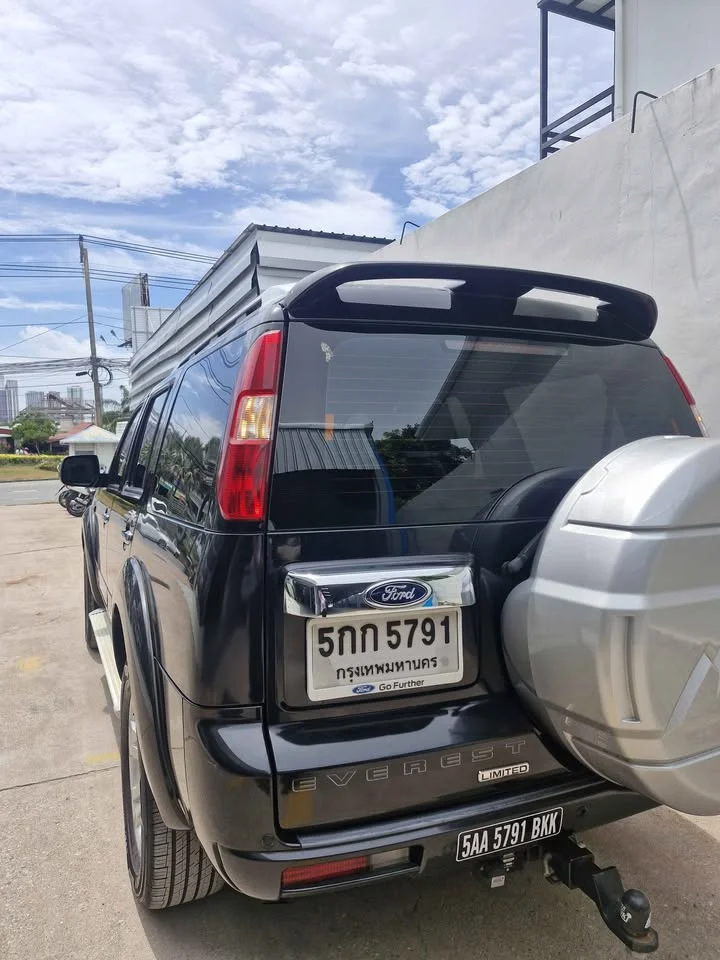 2014 Ford Everest I 3