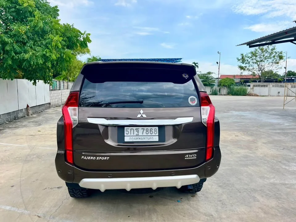 2016 Mitsubishi Pajero Sport III 2