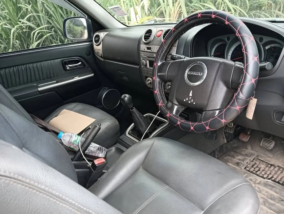2009 Isuzu D-Max I 3