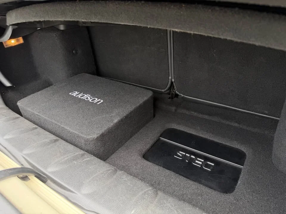 2009 Mini Hatch  III 2