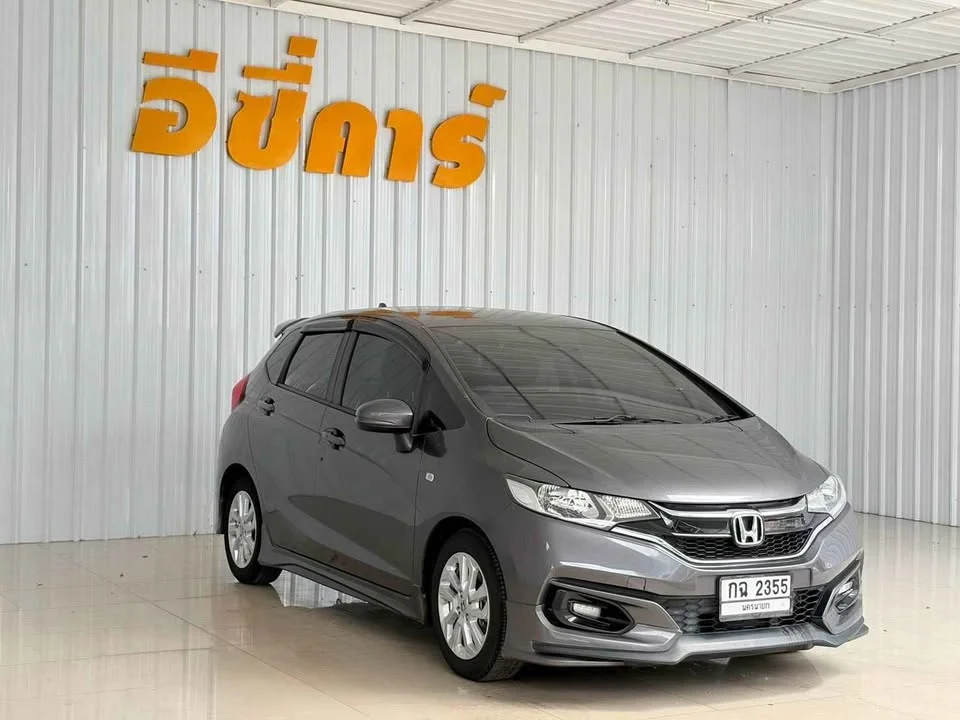 2020 Honda Jazz III 2