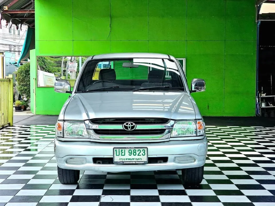 2003 Toyota Hilux Tiger VI 2