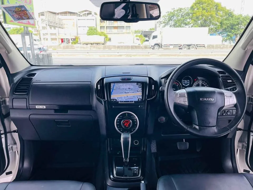 2020 Isuzu MU-X I 2