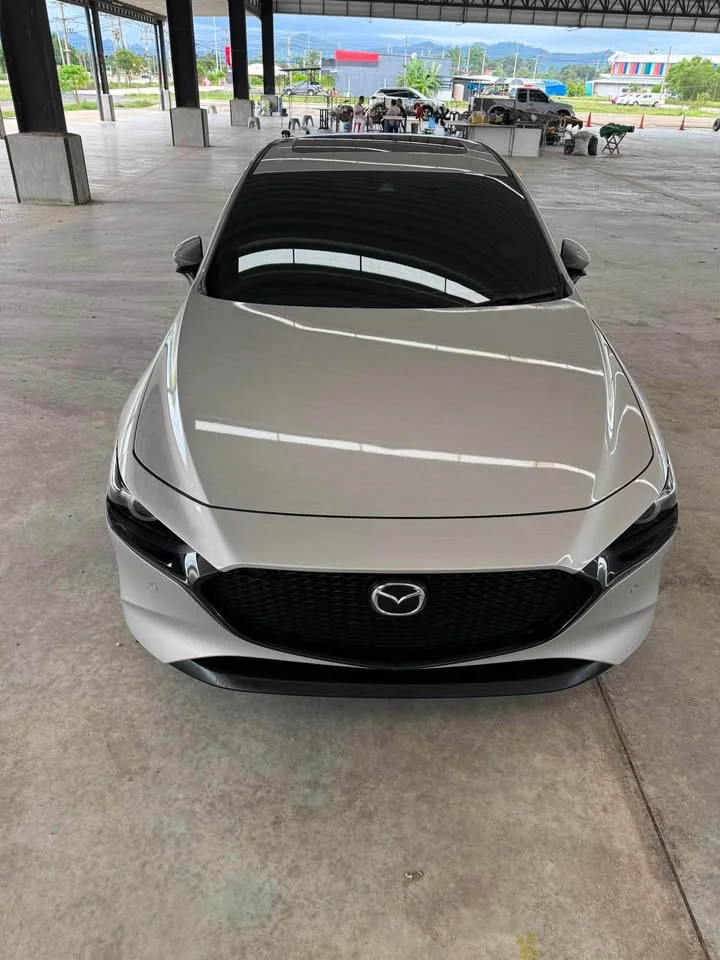 2022 Mazda 3 IV 3