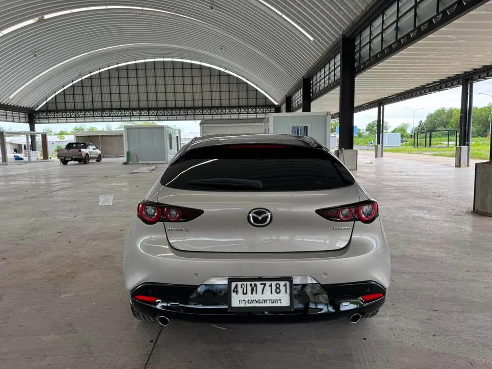 2022 Mazda 3 IV 2