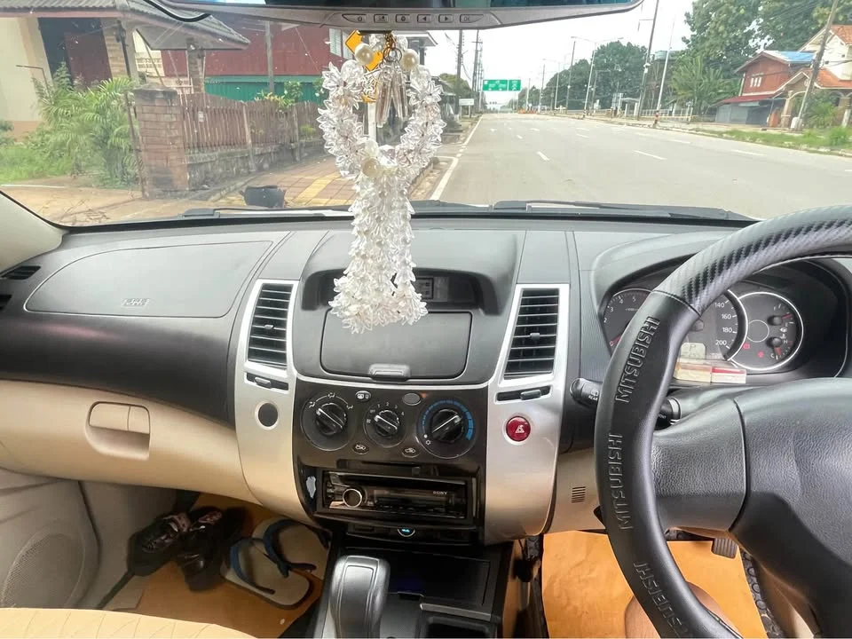 2014 Mitsubishi Pajero Sport II 3
