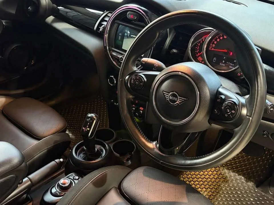 2020 Mini Hatch  III 3