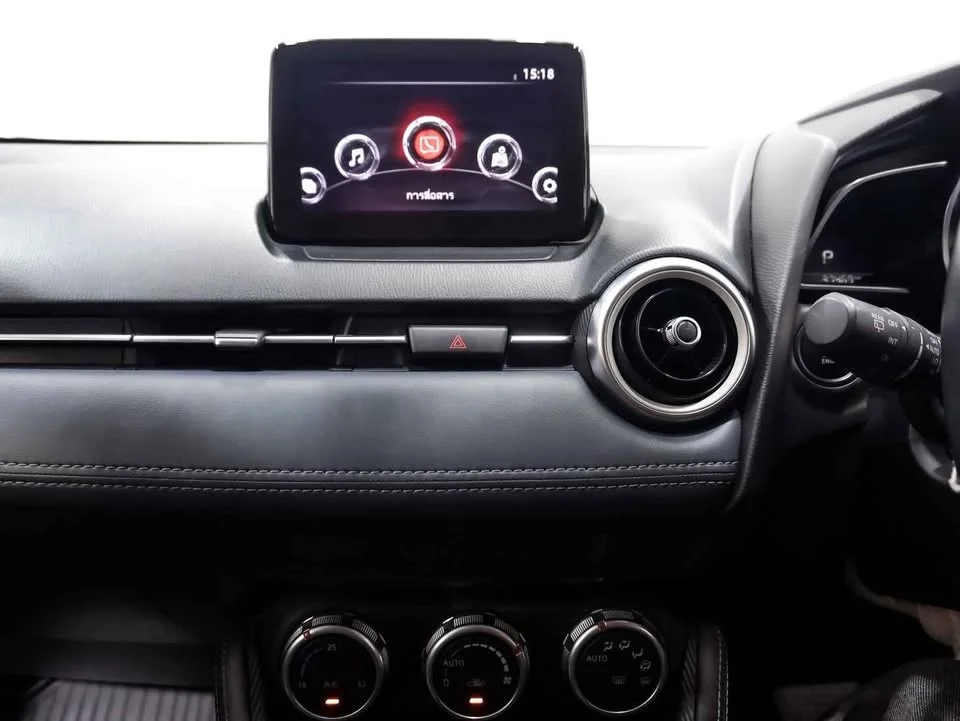 2020 Mazda 2 III 2