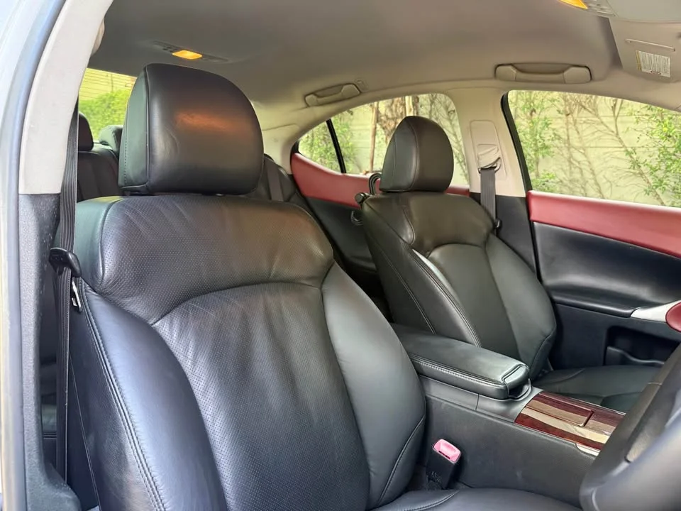 2006 Lexus IS II 3