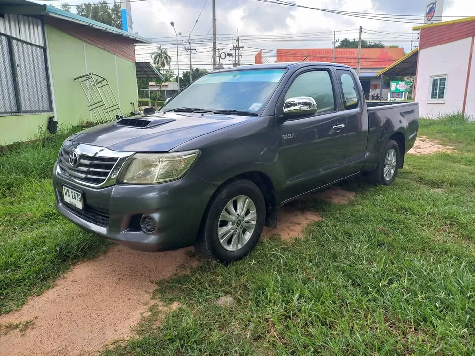 2012 Toyota Hilux VII 2