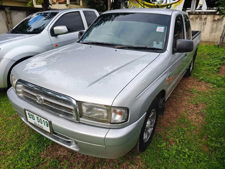 2003 Mazda 2500 Fighter V 2