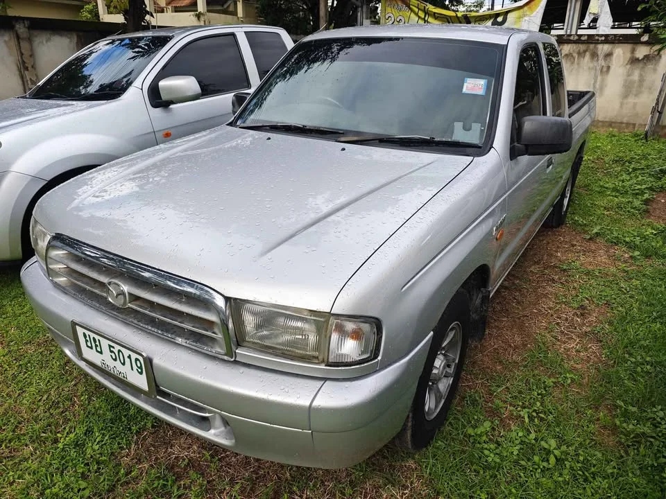 2003 Mazda 2500 Fighter V 2