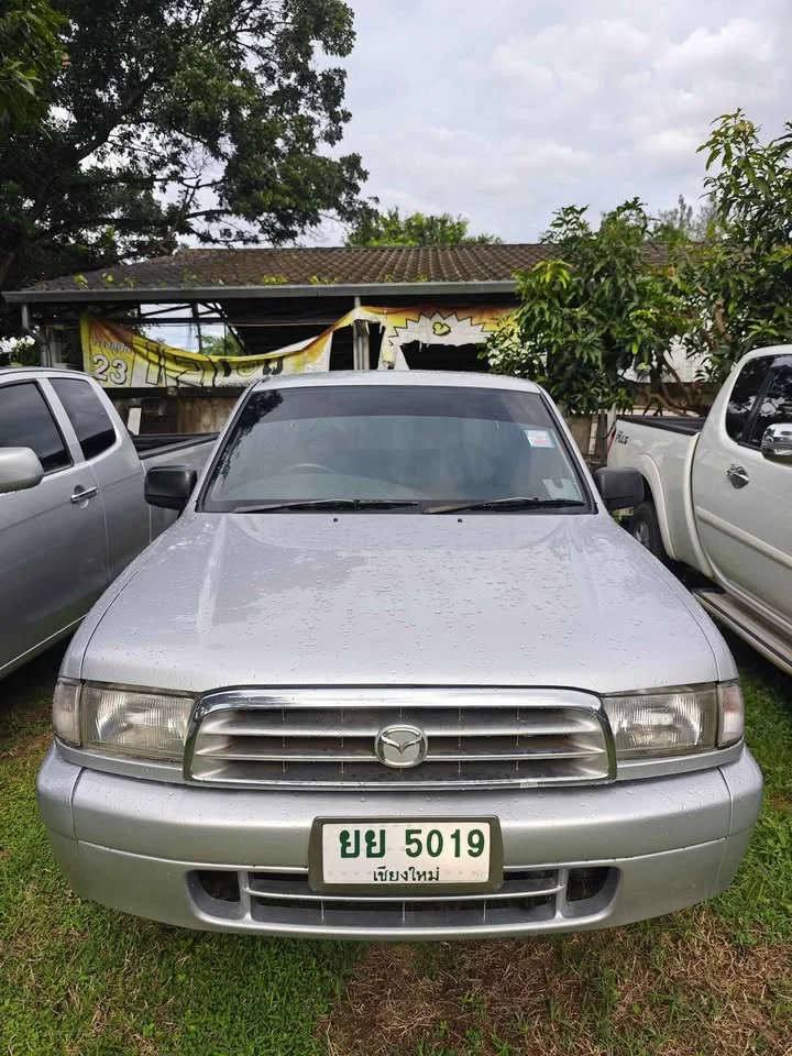 2003 Mazda 2500 Fighter V 3