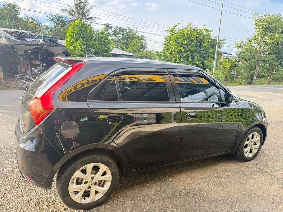 2017 MG 3 II 3