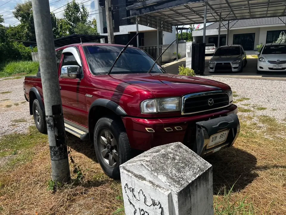 2002 Mazda 2500 Fighter V 2