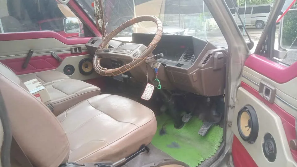 1920 Toyota Commuter III 2
