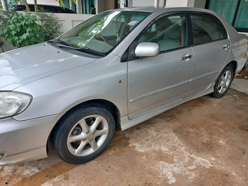 2001 Toyota Corolla Altis IX (E120) 2