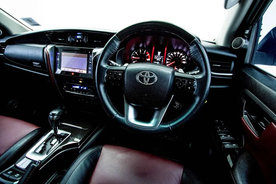 2017 Toyota Fortuner II 3