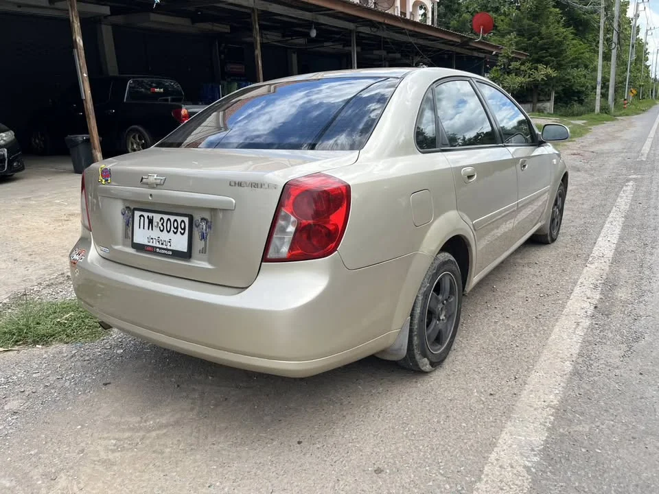 2004 Chevrolet Optra 2