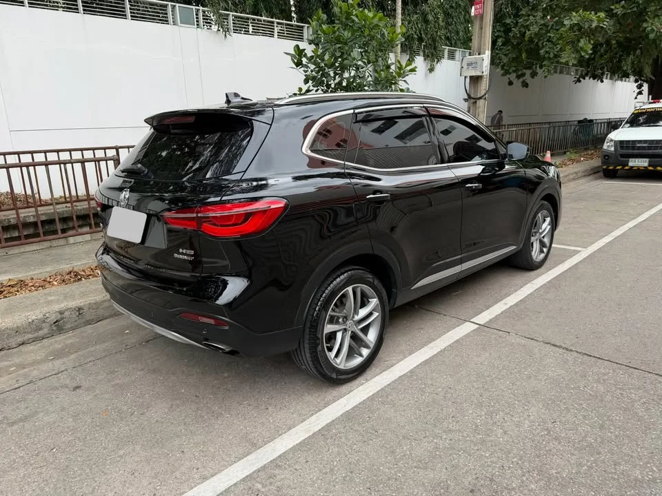 2021 MG HS 3