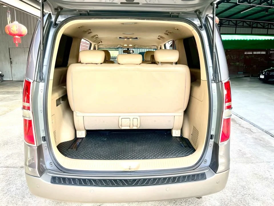 2009 Hyundai H-1 II 3