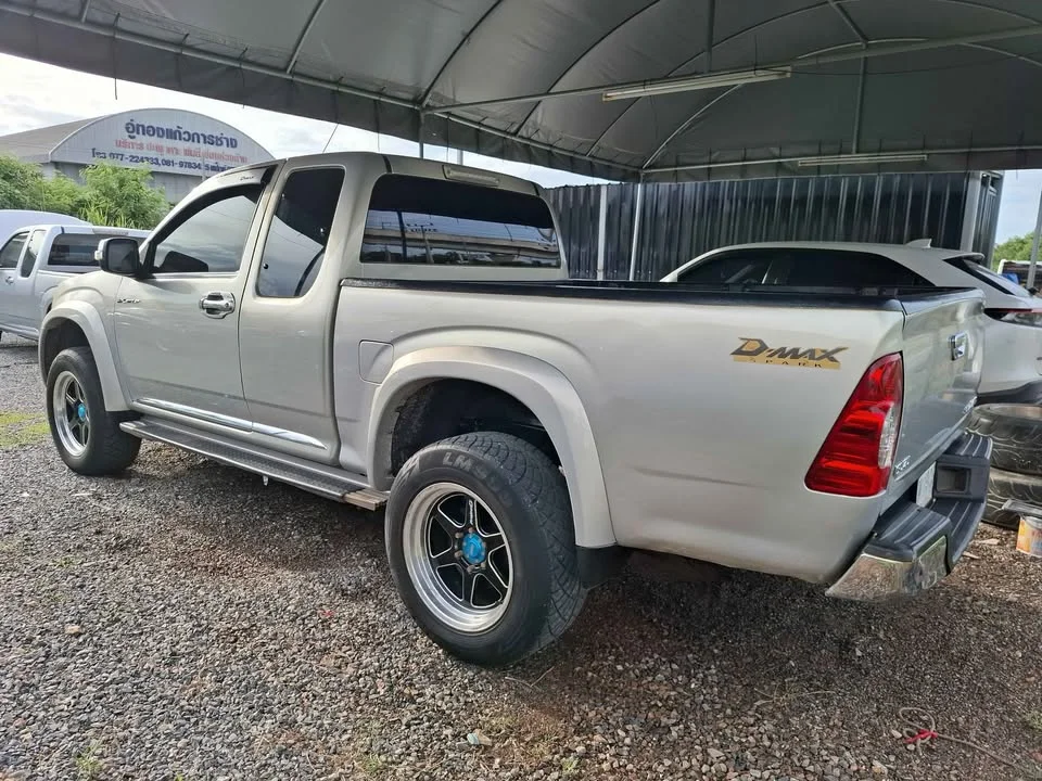 2011 Isuzu D-Max I 3