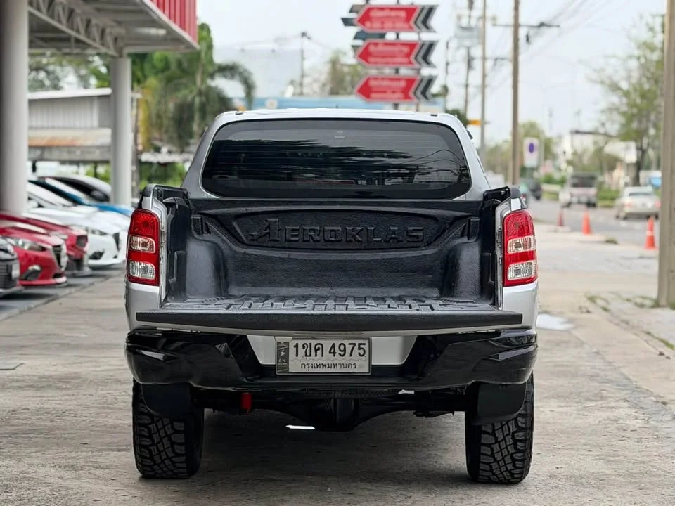 2015 Mitsubishi Triton V 2