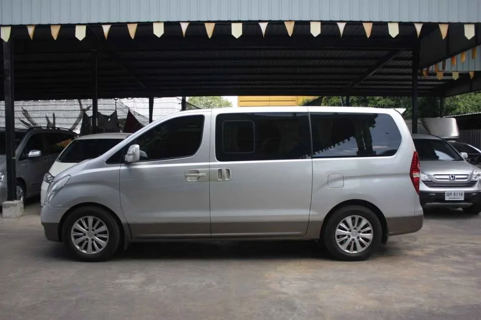 2012 Hyundai H-1 II 2