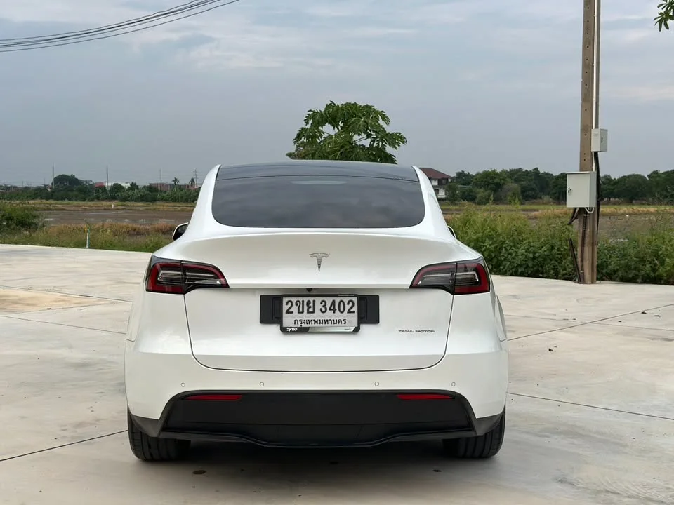 2022 Tesla Model Y 3
