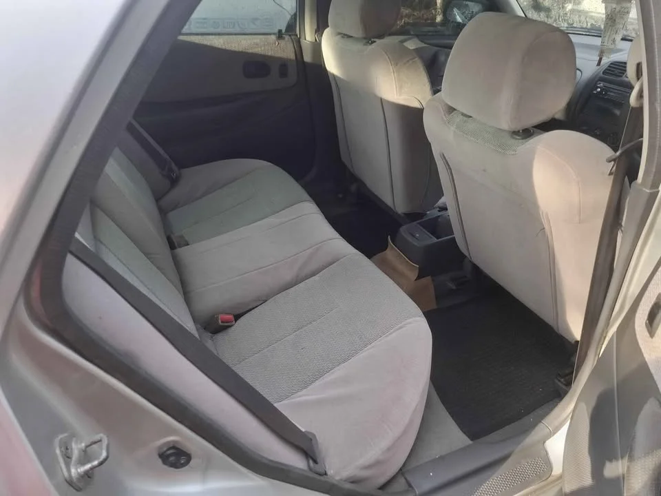 2000 Mazda 323 VIII 2