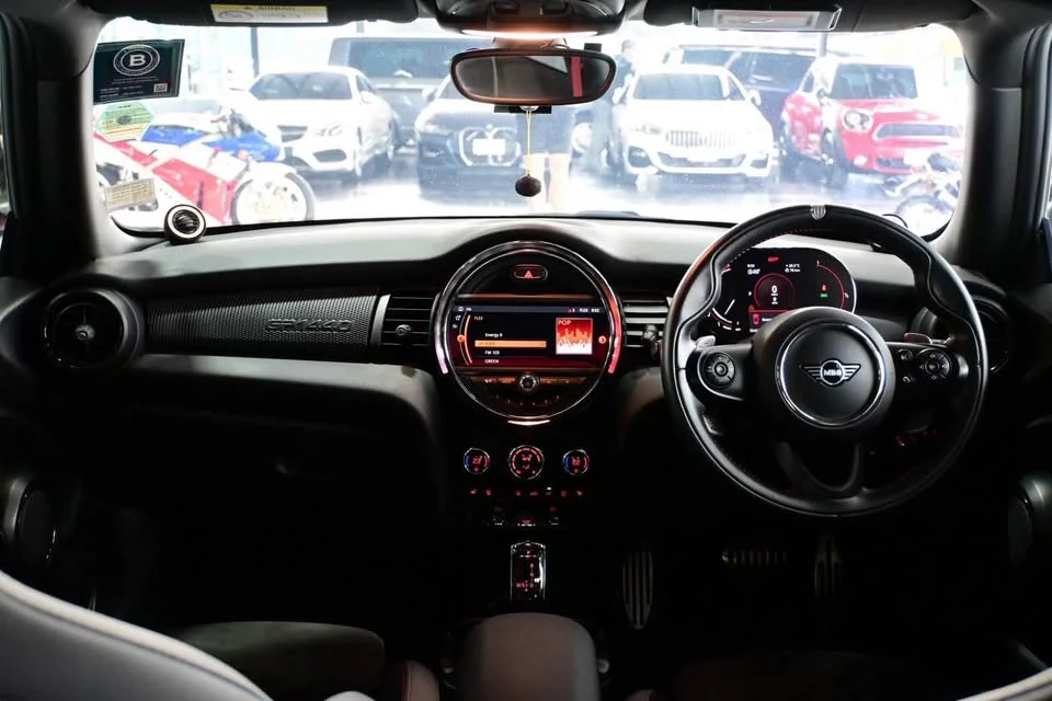 2021 Mini Hatch  III 3