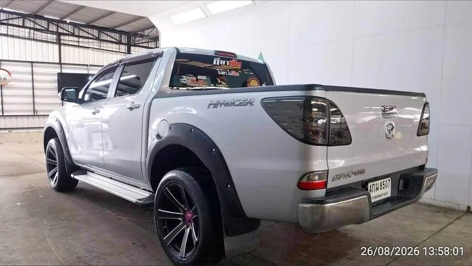 2015 Mazda BT-Series II 3