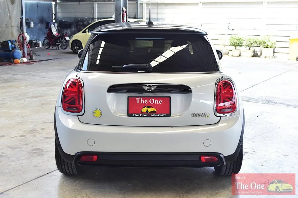 2022 Mini Hatch  III 3