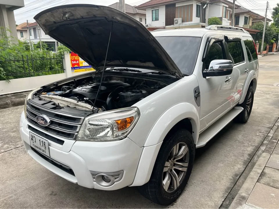 2012 Ford Everest I 2