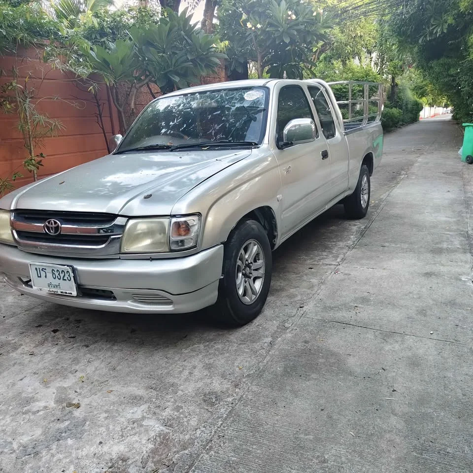 2004 Toyota Hilux Tiger VI 3