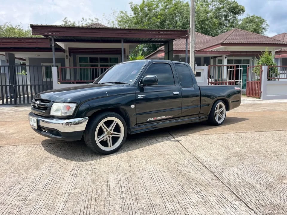 2003 Toyota Hilux Tiger VI 2