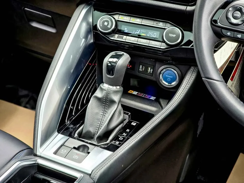 2023 Toyota Yaris Cross AC200 2