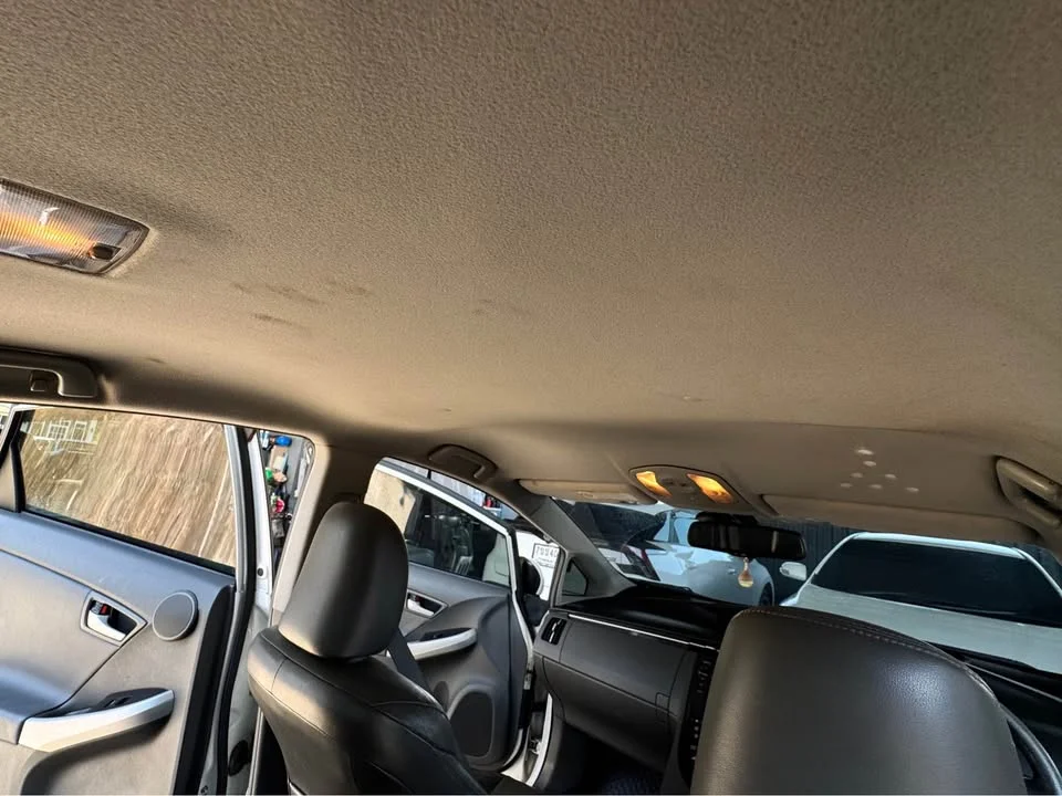 2011 Toyota Prius III 2