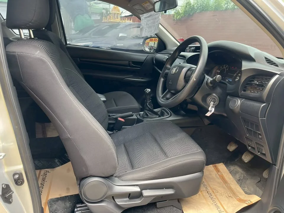 2024 Toyota Hilux VIII 2