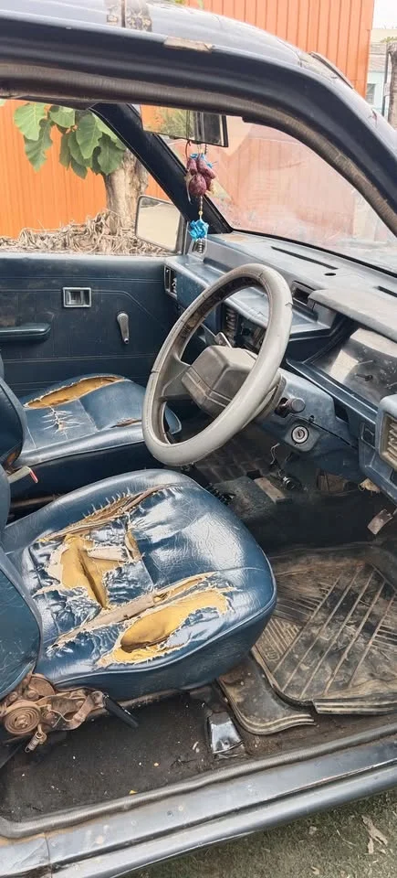1994 Mitsubishi Triton II 2