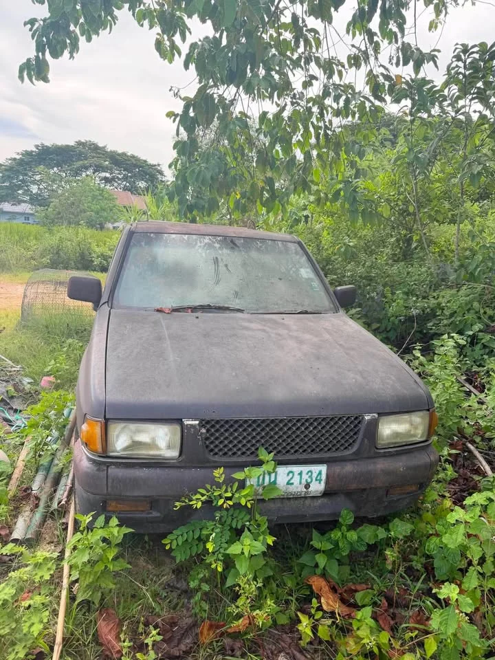 2027 Isuzu TFR III 3