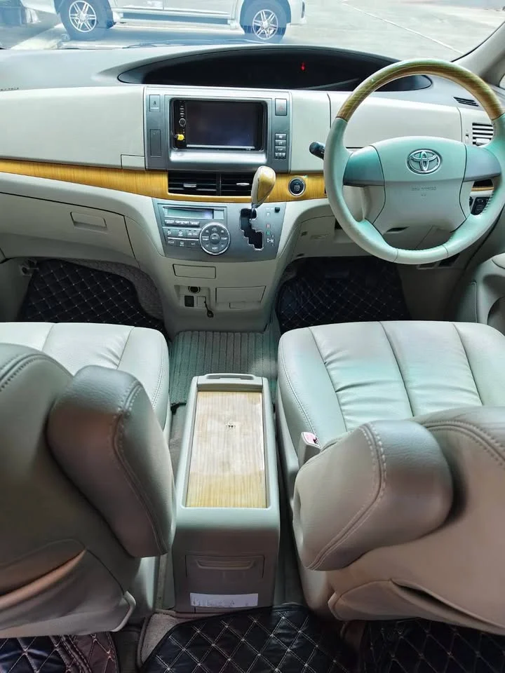 2010 Toyota Estima III 3