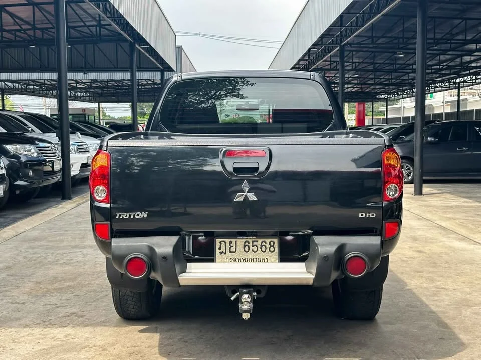 2010 Mitsubishi Triton IV 3