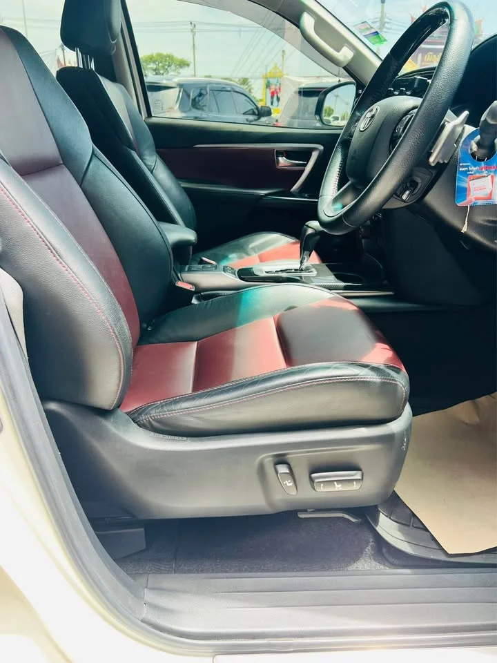 2019 Toyota Fortuner II 3